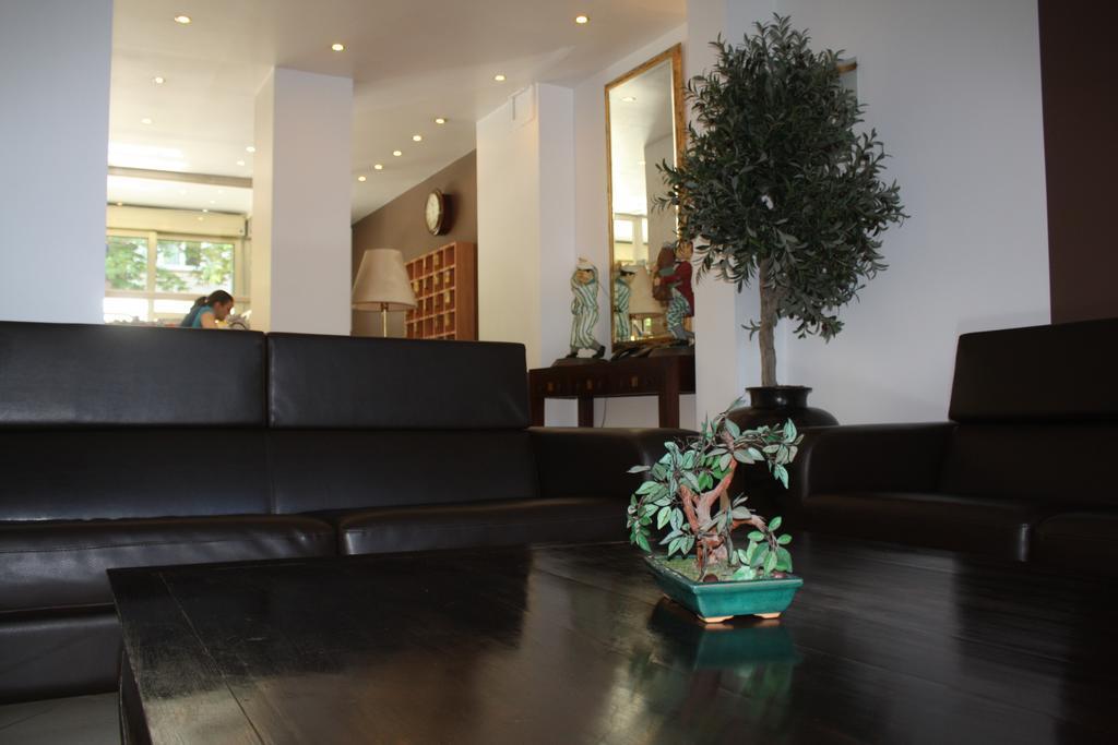 Hotel Plasky Schaerbeek المظهر الخارجي الصورة