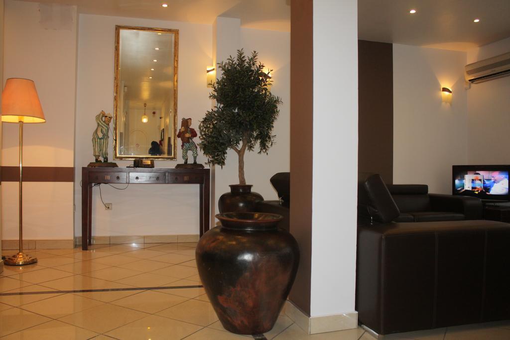Hotel Plasky Schaerbeek المظهر الخارجي الصورة
