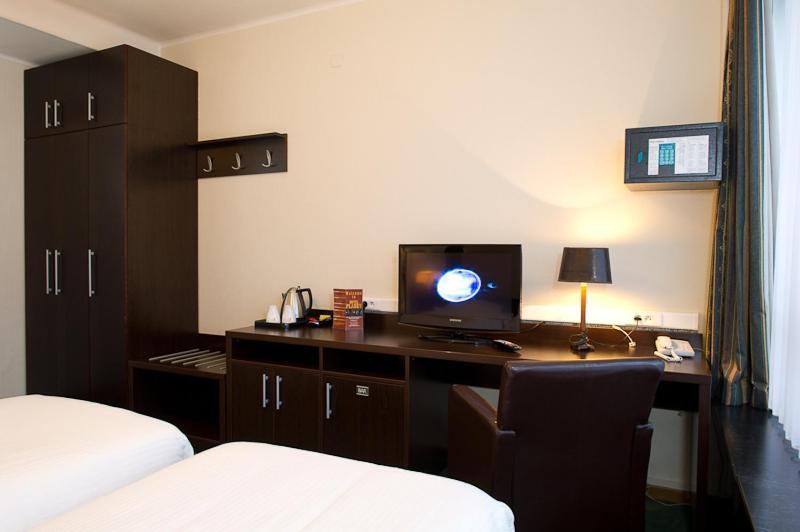 Hotel Plasky Schaerbeek المظهر الخارجي الصورة